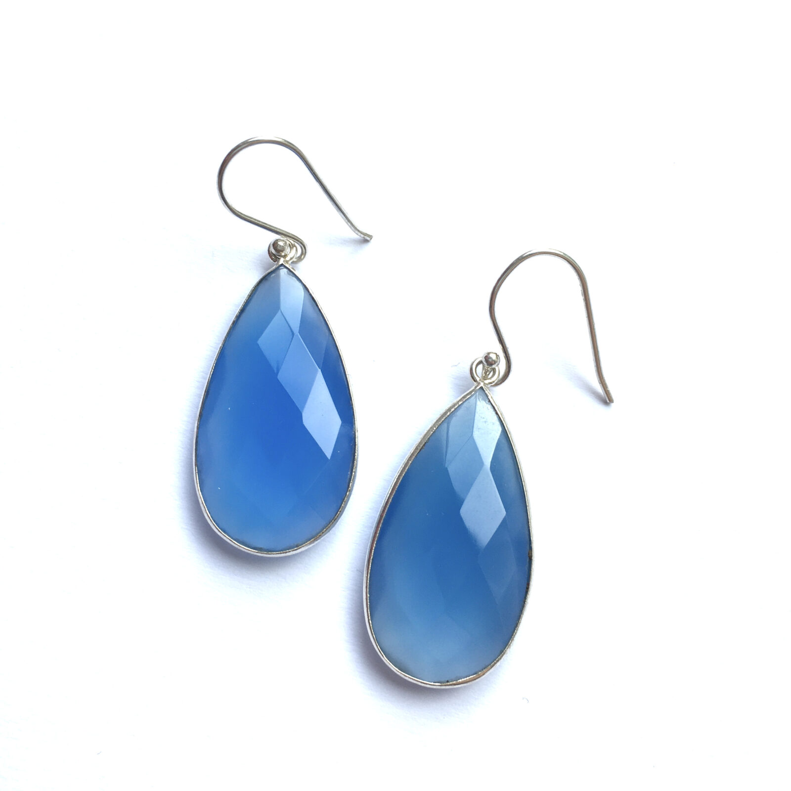Grote edelsteen oorbellen Blue Chalcedony druppel 925 zilver