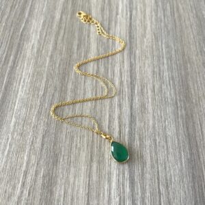 Korte ketting druppel hanger groene onyx 925 zilver verguld